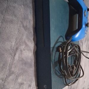 Console with Blue Controller